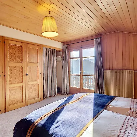 Holiday home Armillaires *