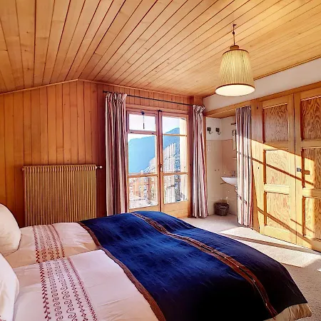 Holiday home Armillaires *